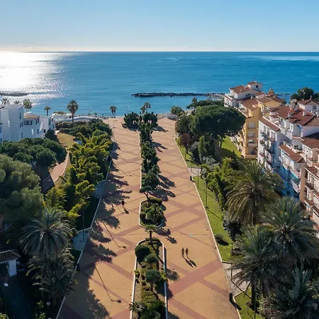 Moderno Y Luminoso En Gaviotas- Puerto Banus Apartment