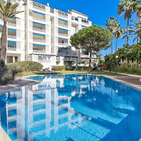 Apartment Moderno Y Luminoso En Gaviotas- Puerto Banus