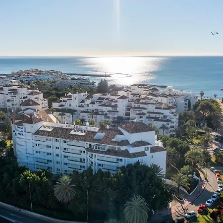 Moderno Y Luminoso En Gaviotas- Puerto Banus Apartment *