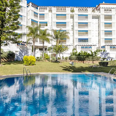Moderno Y Luminoso En Gaviotas- Puerto Banus Apartment *