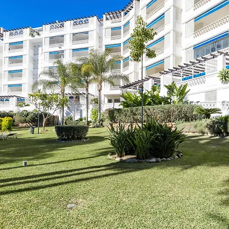 Apartment Moderno Y Luminoso En Gaviotas- Puerto Banus Marbella